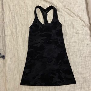 Lululemon dark camo tank